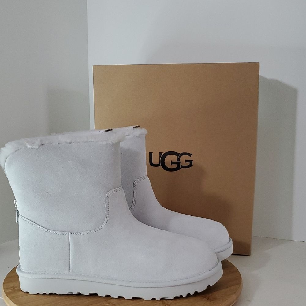UGG Classic Zip It Mini Boots Glacier Grey Women's Size 8 NIB